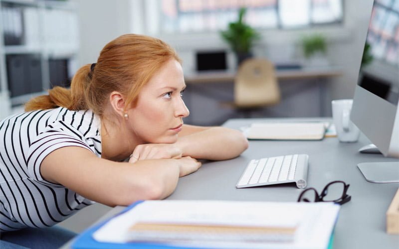 Quarentena reduziu o grau de felicidade dos trabalhadores