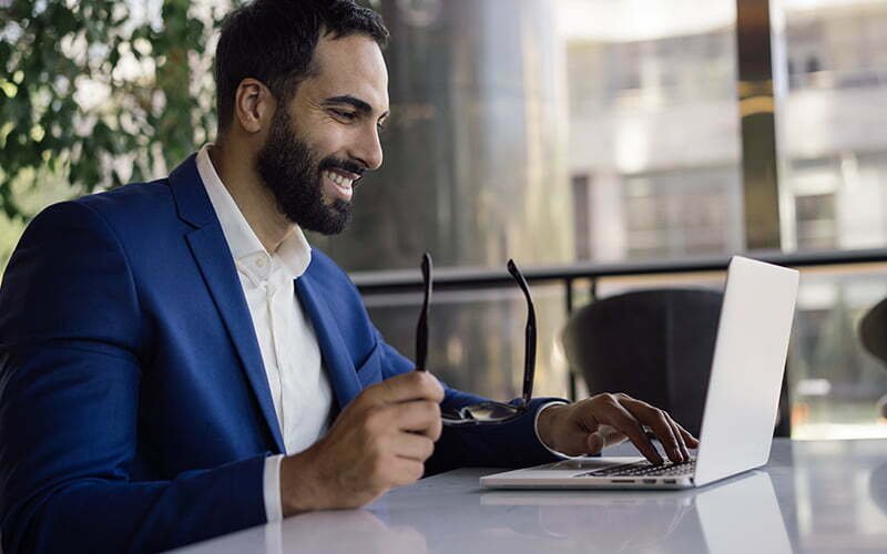 Como se preparar para uma entrevista de emprego online?